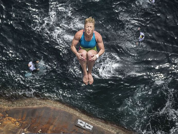 cliff diving falling