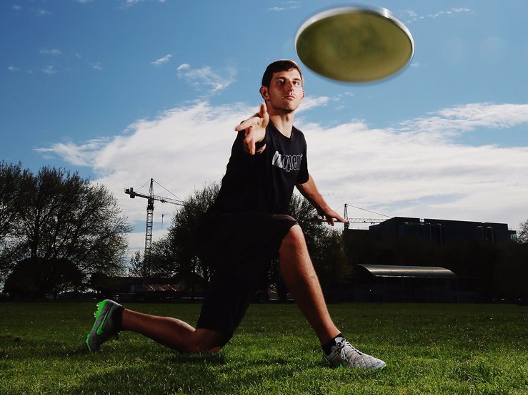 throwing frisbee