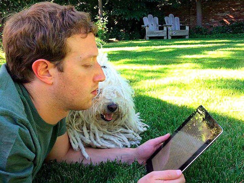 mark zuckerberg reading ipad