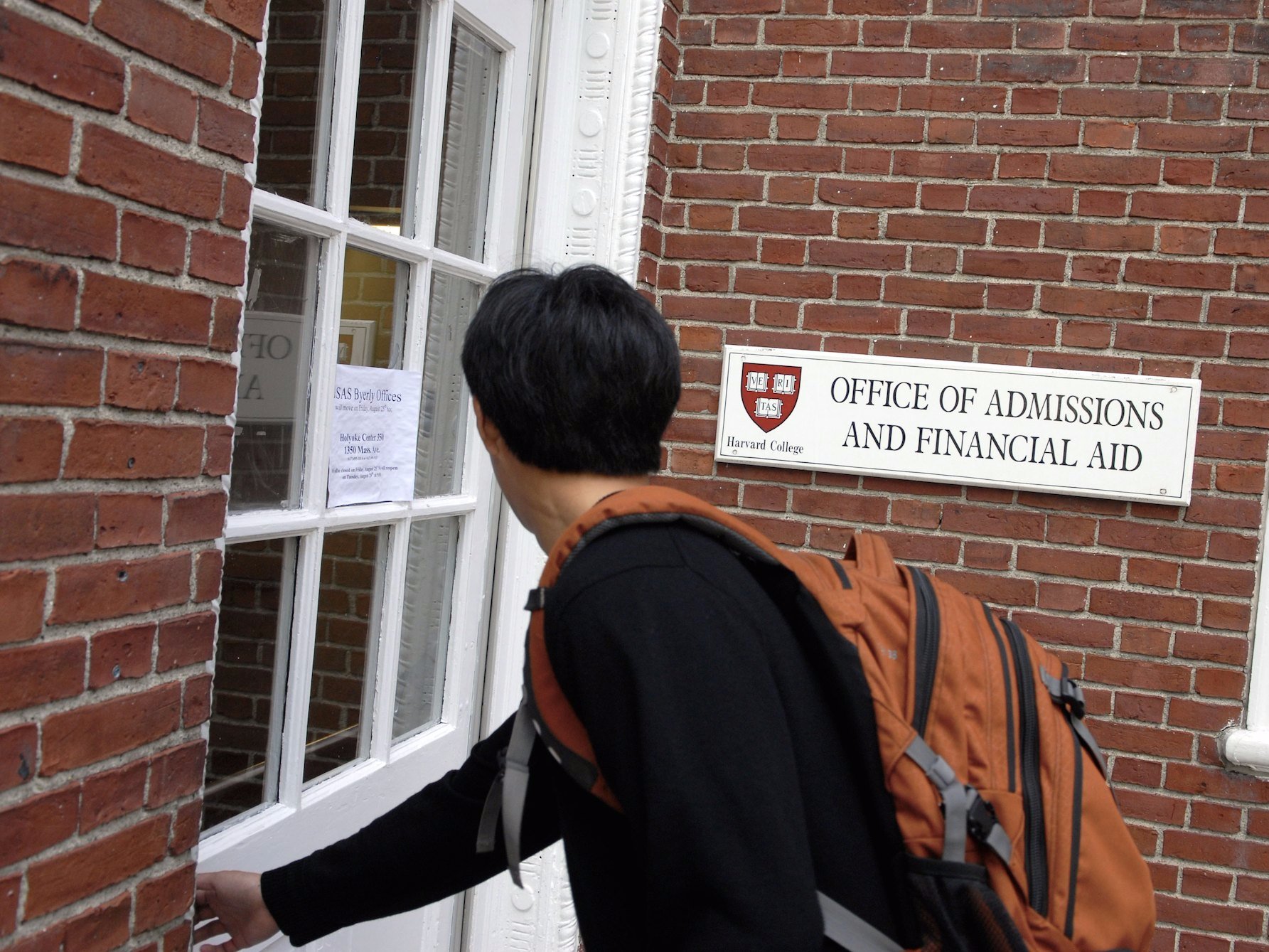 Harvard University Admissions Financial Aid Office Campus Student