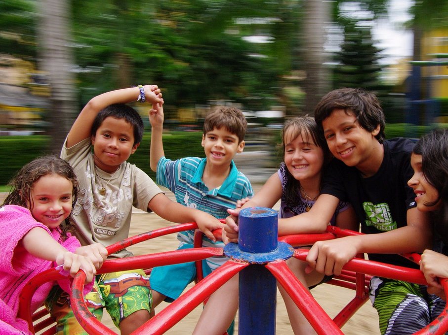 kids playing park