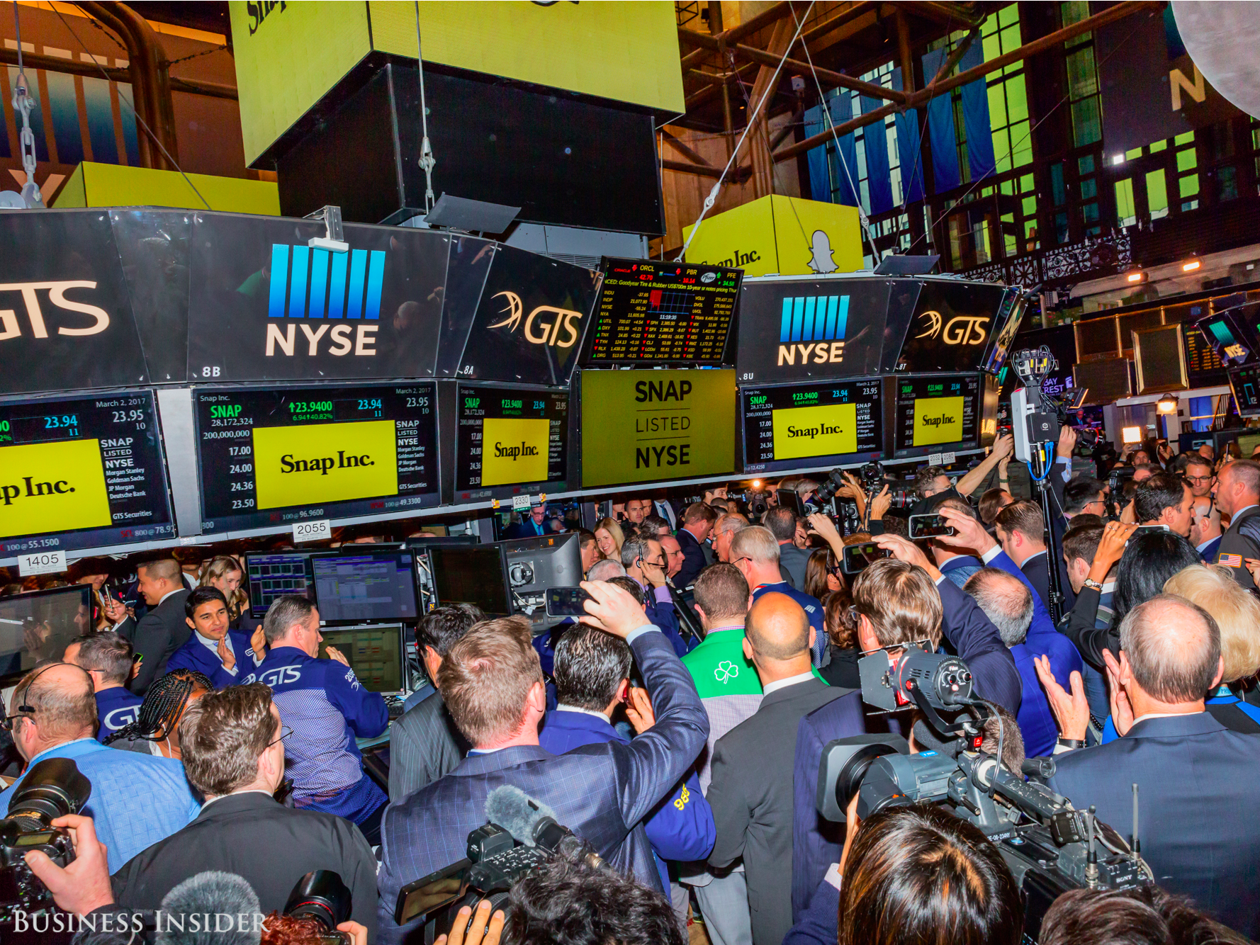 SNAP IPO 19